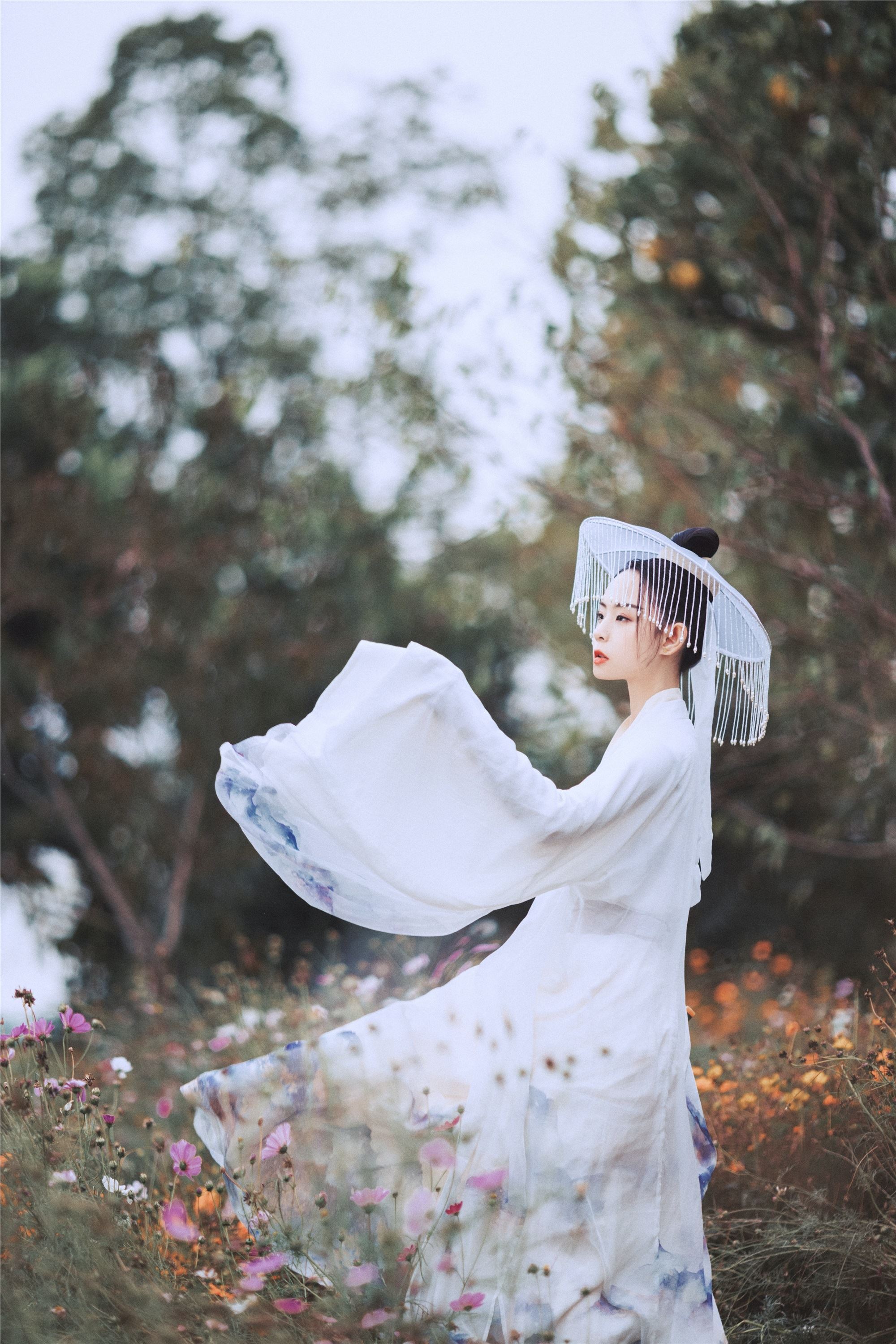 YITUYU艺图语 2021.09.04 白衣隐 冯友薇